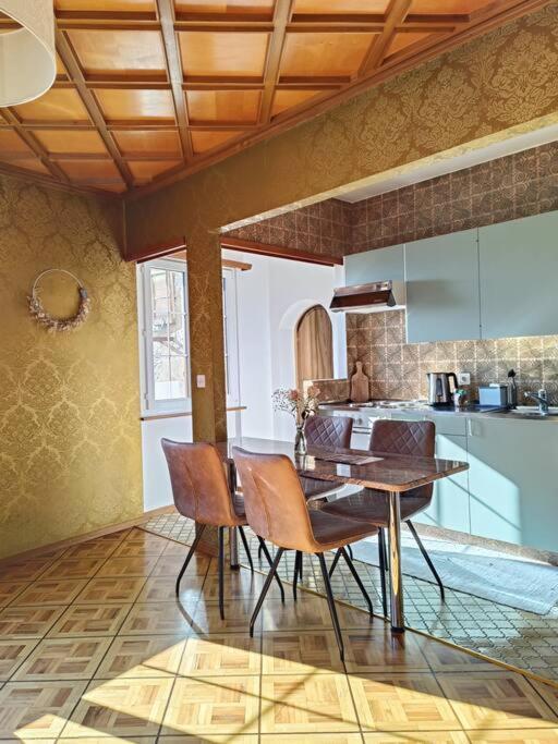 Casa Jenini - Wohnung Im Patrizierhaus Neben Schloss Leuk Dış mekan fotoğraf