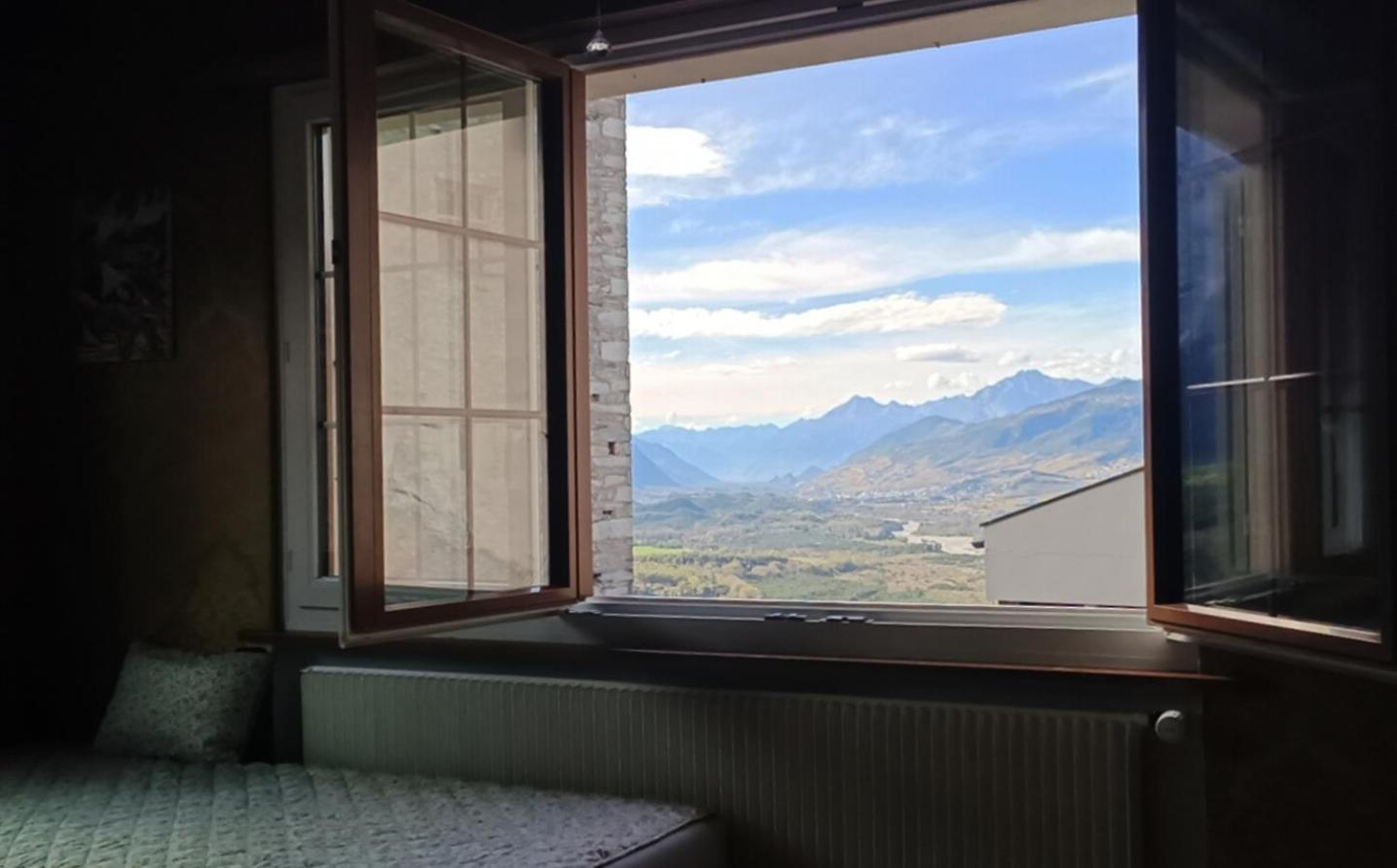 Casa Jenini - Wohnung Im Patrizierhaus Neben Schloss Leuk Dış mekan fotoğraf